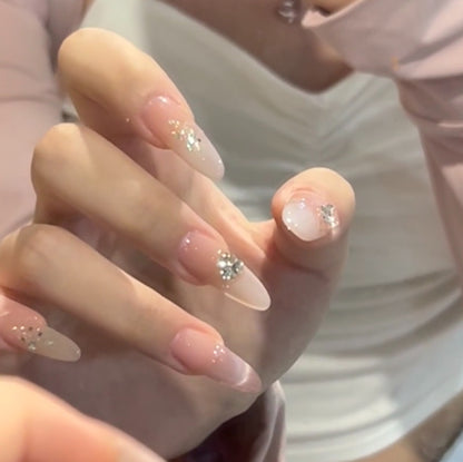 Elegantes Press-On Nageldesign Brehn