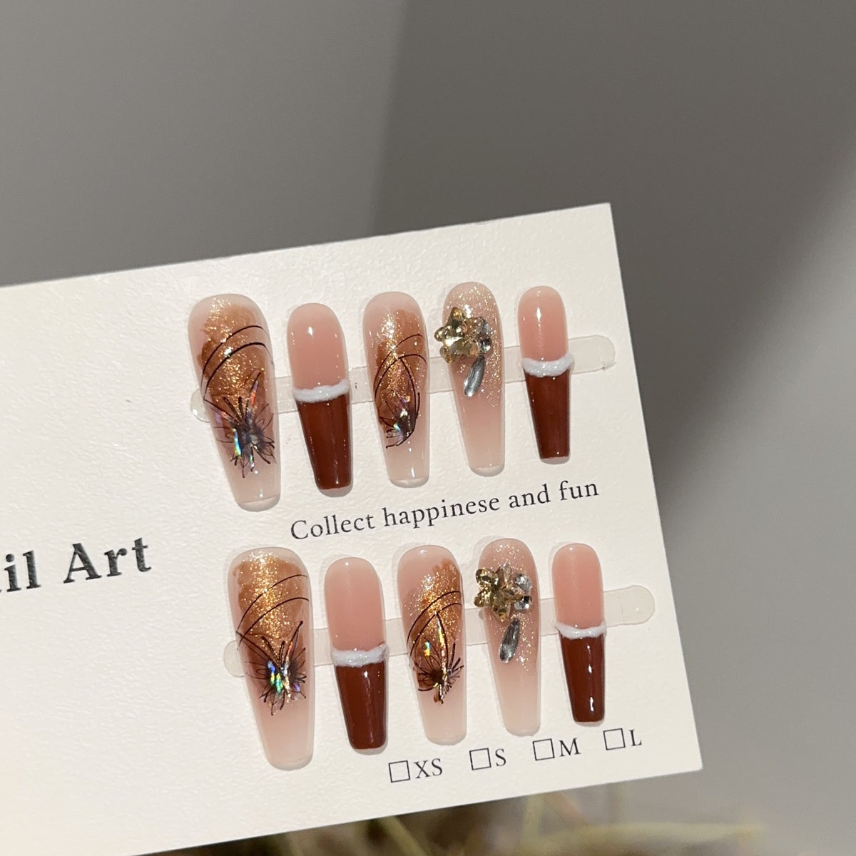 Künstlerische Glitter Press-On Nageldesigns