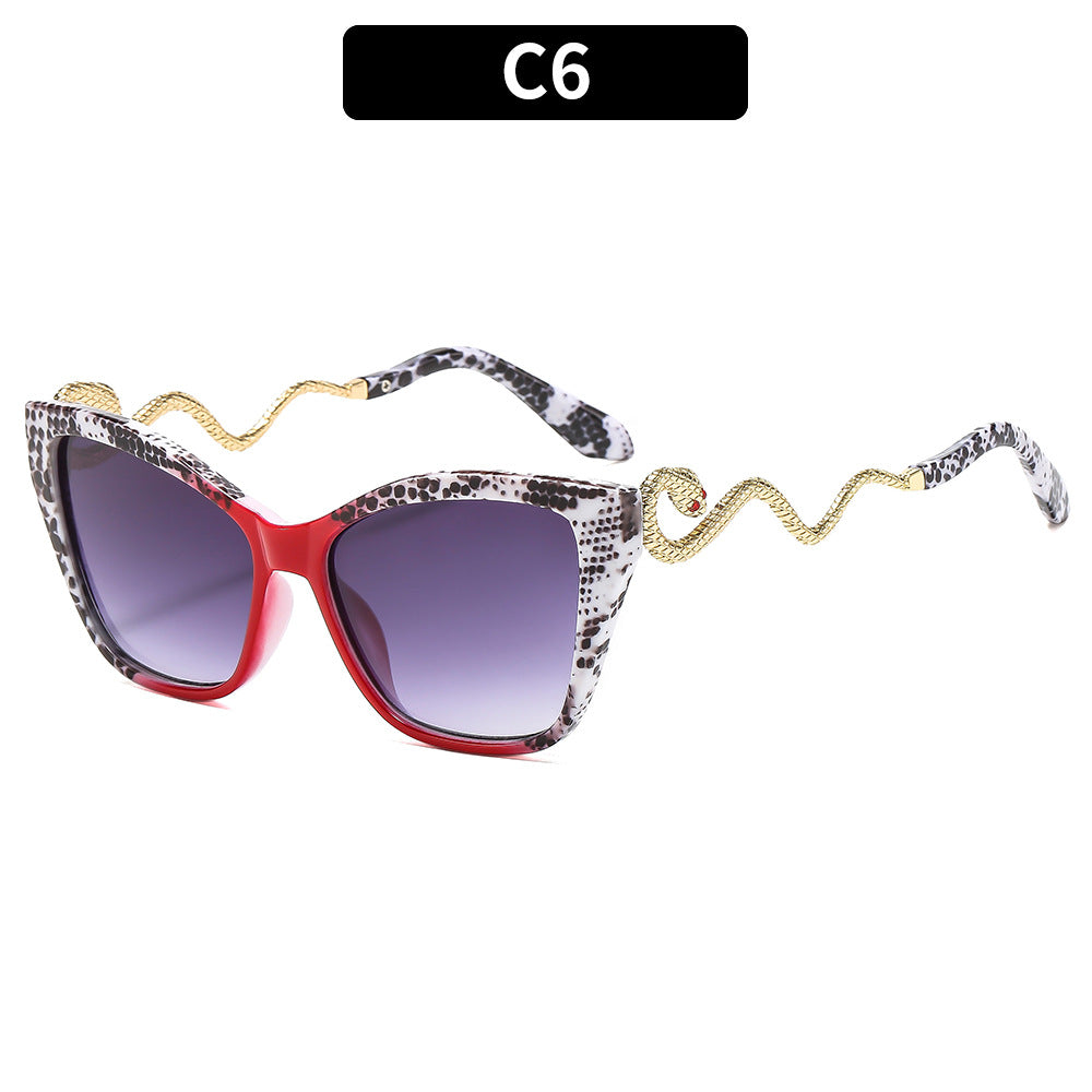 Glamouröse Cat-Eye-Sonnenbrillen mit Schlangenmotiv