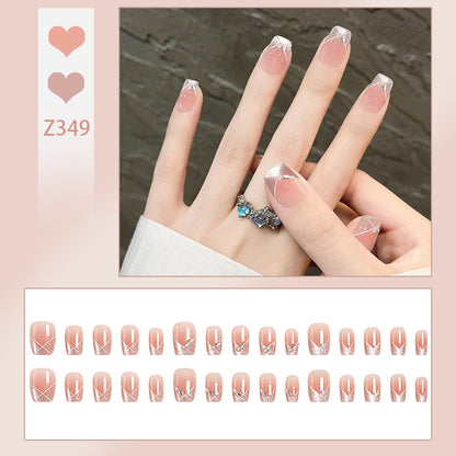 Kunstnagel Set mit Glitzerakzenten Brehn
