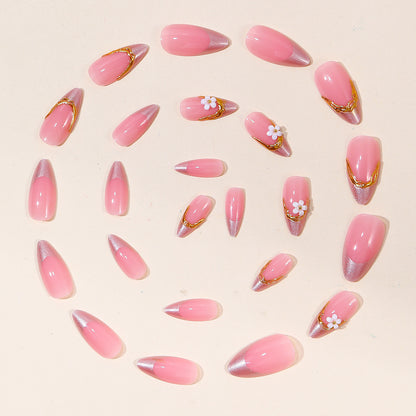 Elegante dekorative Nagelkunst Brehn