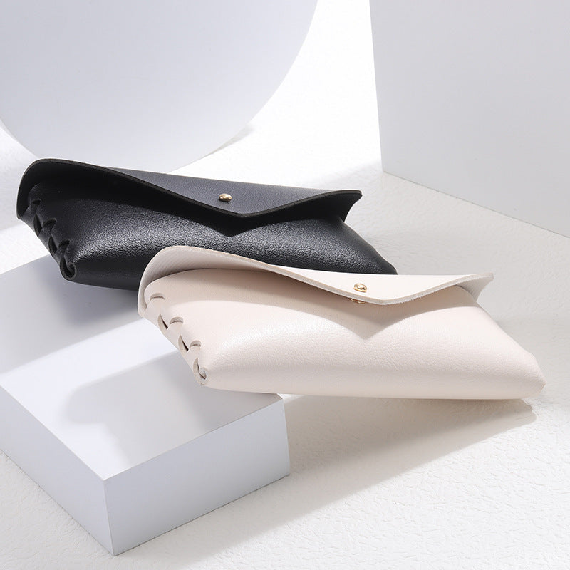 Elegante Handytasche Im Minimalistischen Lederdesign Brehn