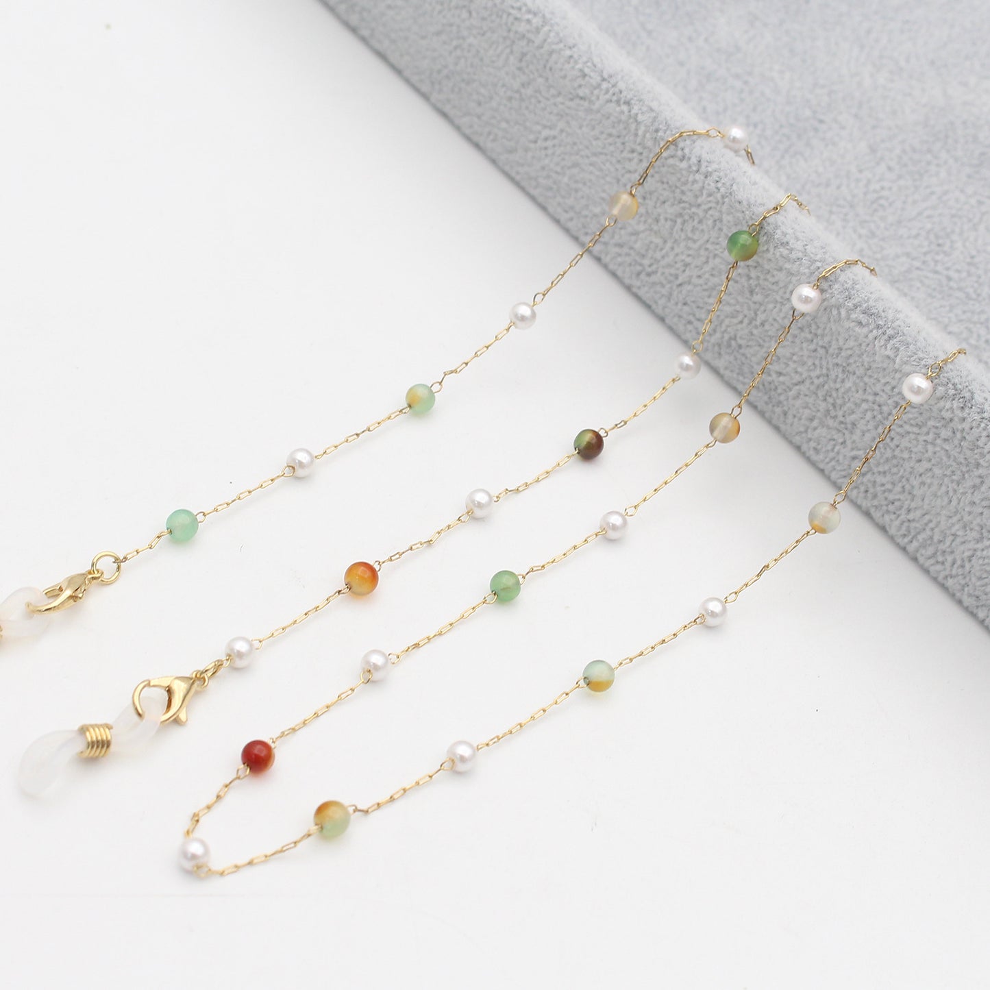 Elegante Mehrfarbige Brillenkette Brehn