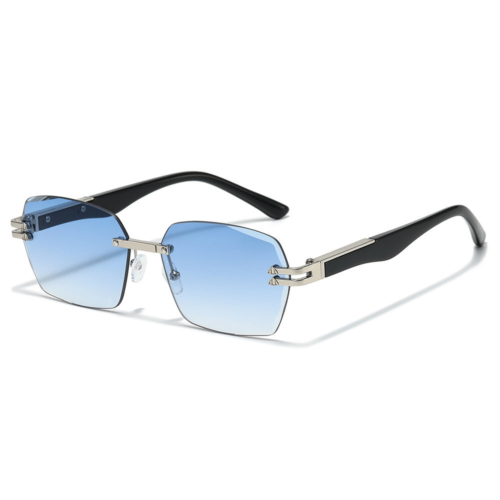 Oversized geometrische Sonnenbrille mit Metallelementen Brehn