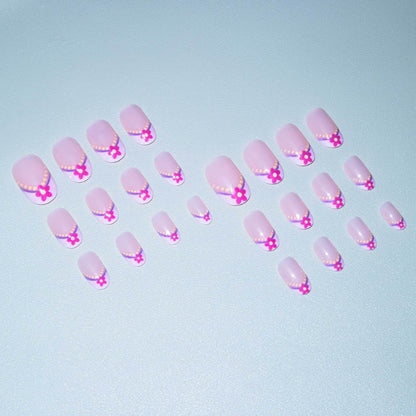 Künstlerische Blumenspitzen Nagelkunst