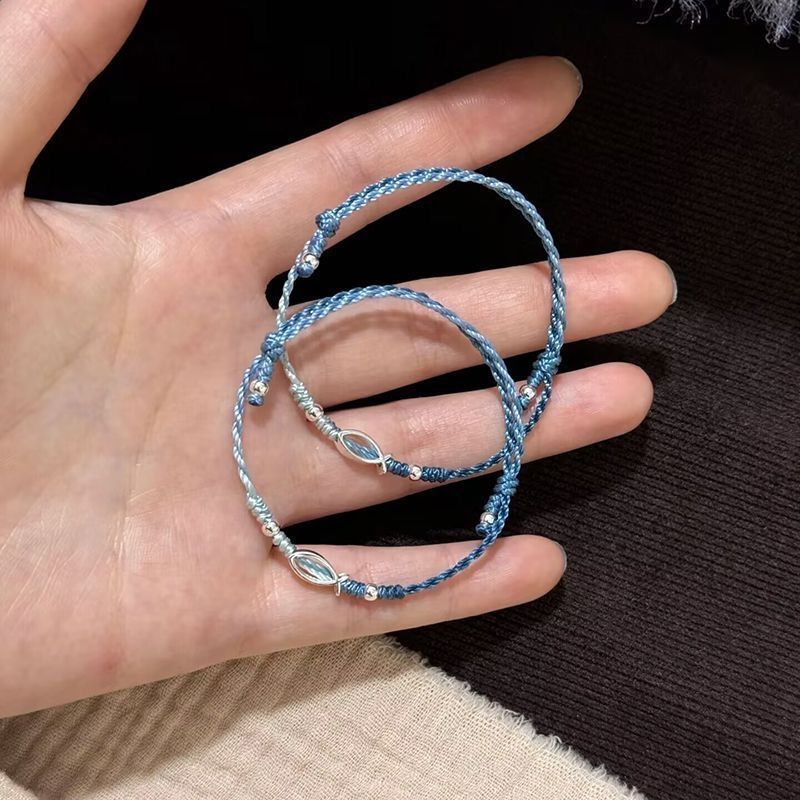 Verstellbares, vom Ozean inspiriertes Charm-Armband Brehn
