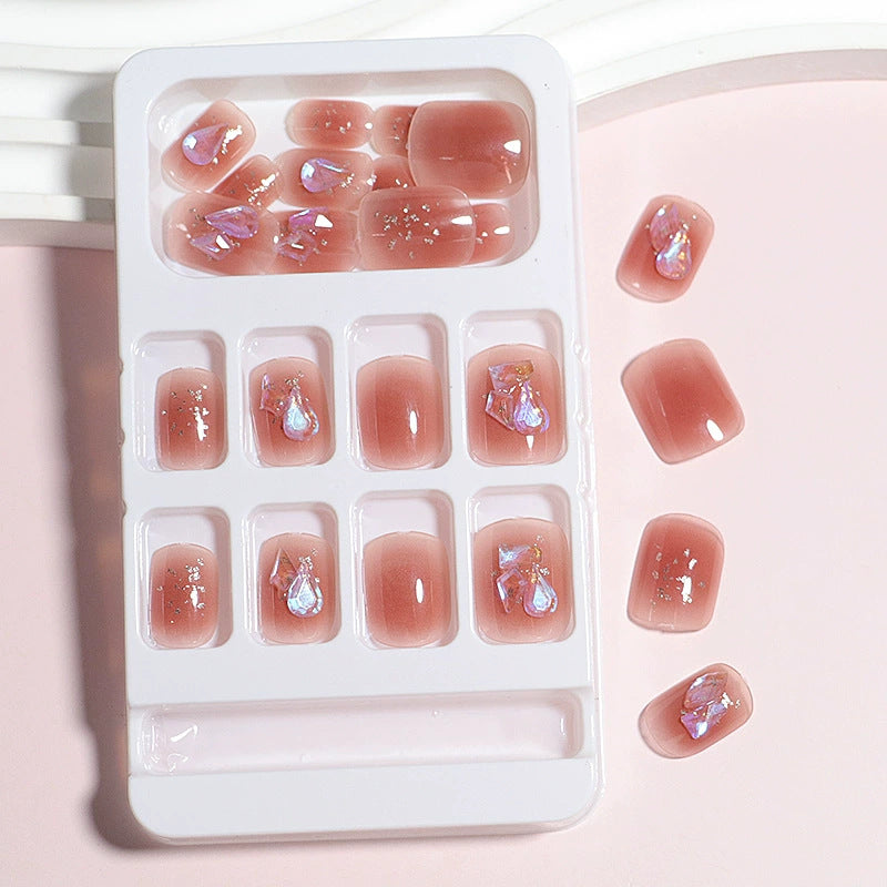 Künstlerisches Nageldesign Press-On Set mit Kristallakzenten Brehn