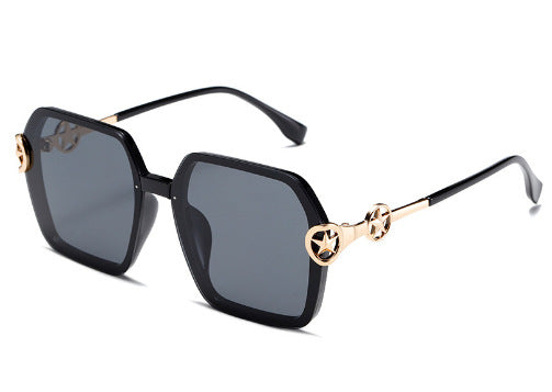 Damen Modische Sonnenbrille mit luxuriösen Verzierungen Brehn
