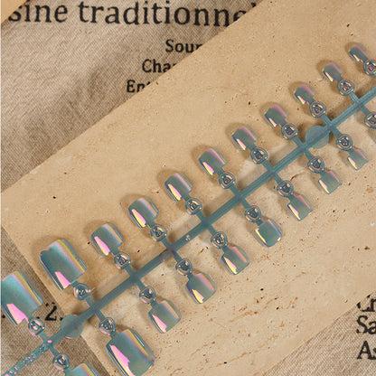Iridescent Glossy Press-On Nail Set Brehn
