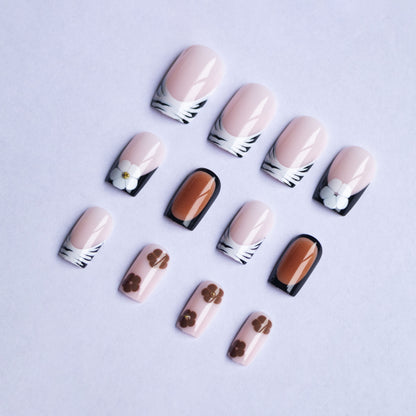 Blumen- und geometrisches Nagelkunstset