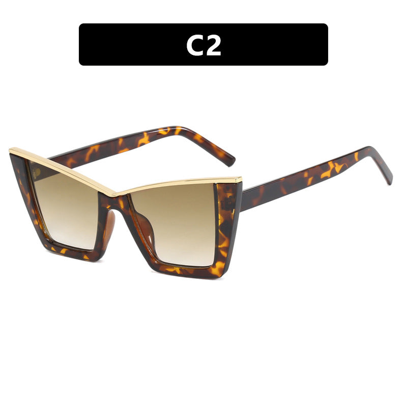 Damen moderne Cat-Eye Sonnenbrille mit extravagantem Design und schützendem UV-Filter Brehn