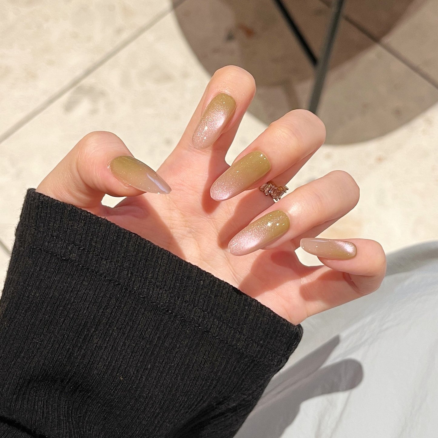 Glamouröse Ombre Press-On Nagelverlängerungen Brehn