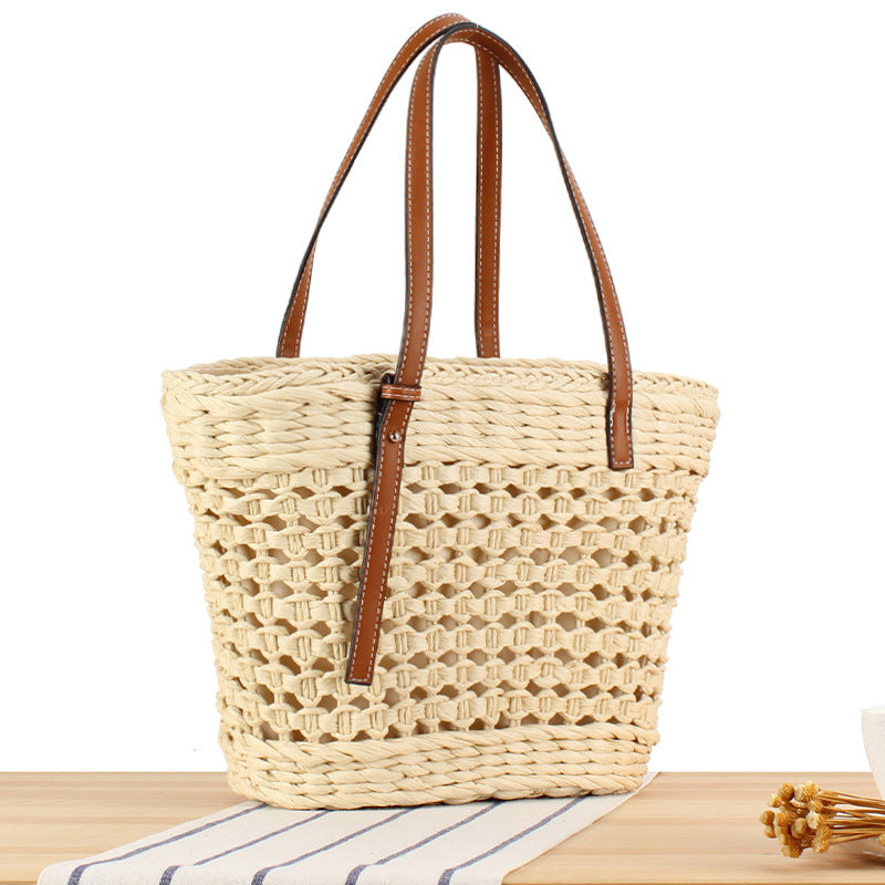 Handtasche Aus Geflochtenem Naturmaterial mit Bequemem Tragegriff Brehn