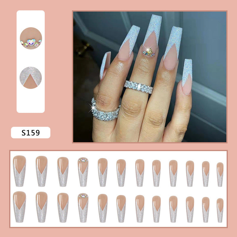 Kunstnagelset mit Glitzer- und Spitzen-Design Brehn
