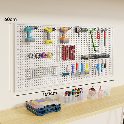 Wandmontierter Lochblech-Werkzeug-Pegboard-Organizer mit modularen Haken und Drahtkörben
