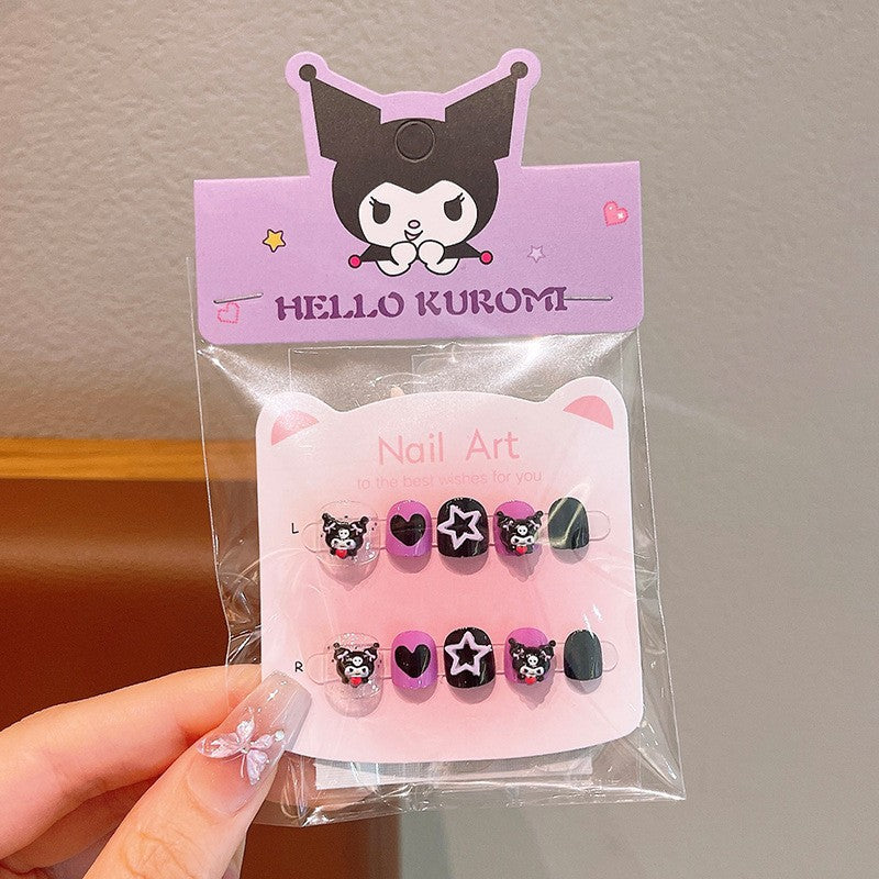 Verspielte Nail Art Kunstnägel Brehn