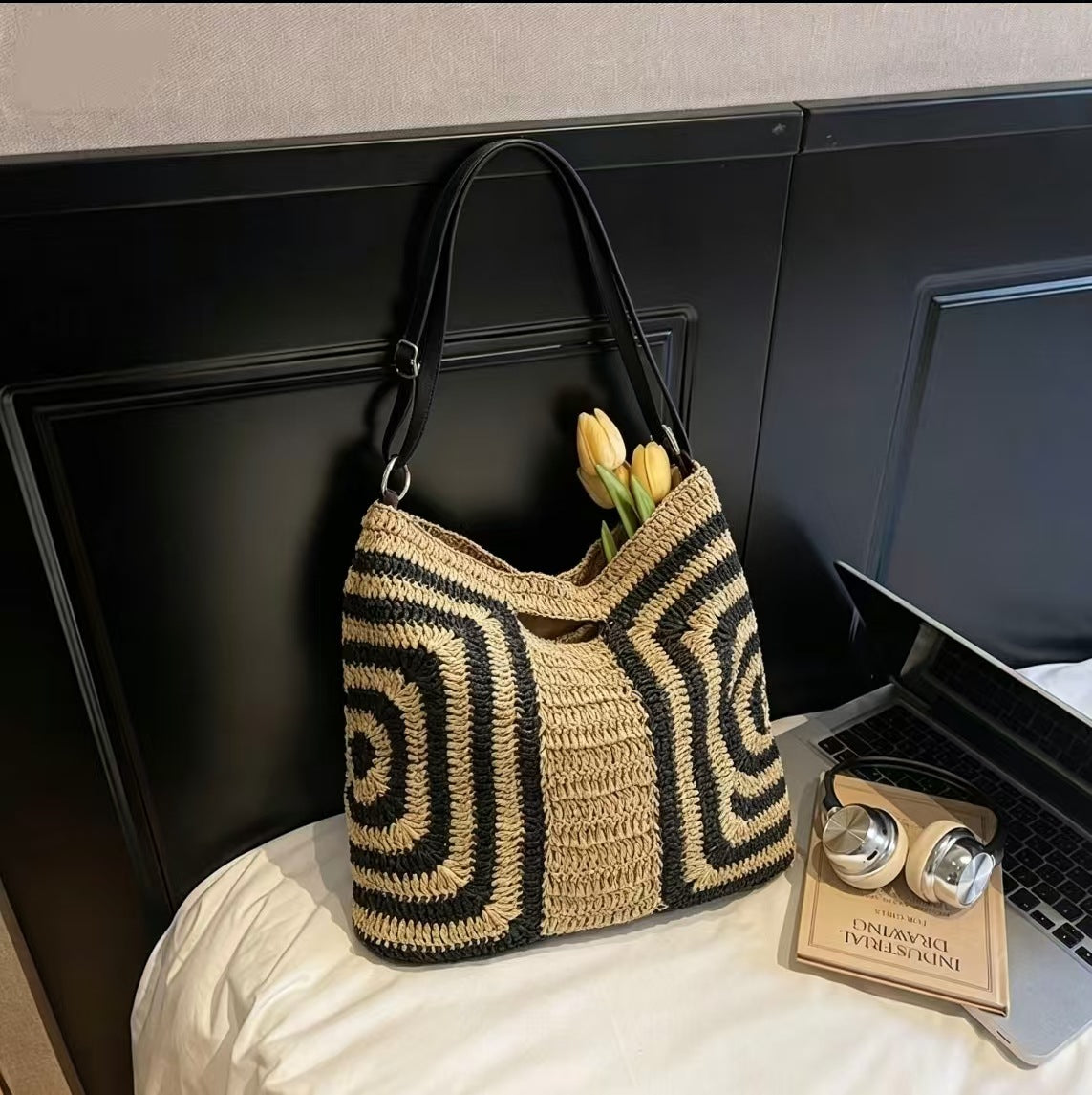 Handtasche mit Modernem Geometrischem Design Brehn