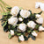 Realistisches Samt-Rosenbouquet