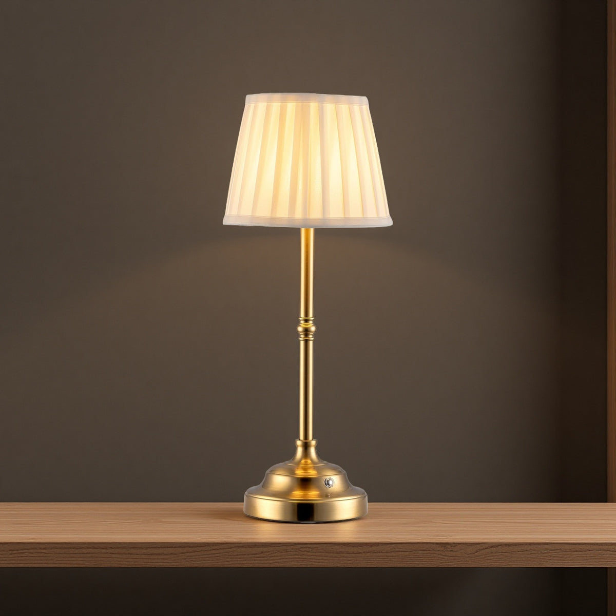 Dekorative Tischlampe