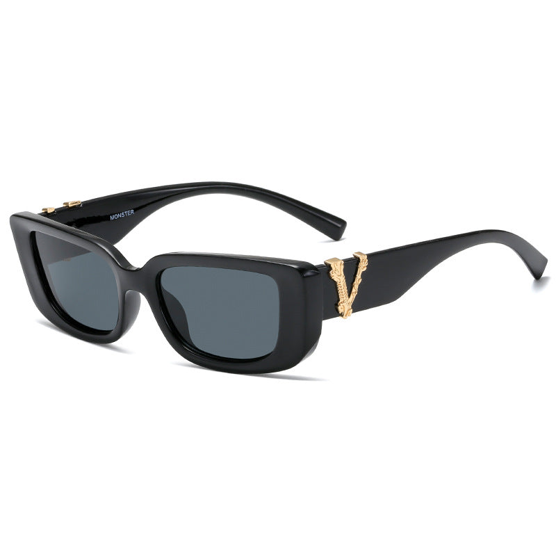 Damen Modische Sonnenbrille mit luxuriösem Tortoise-Design und goldenen Akzenten Brehn