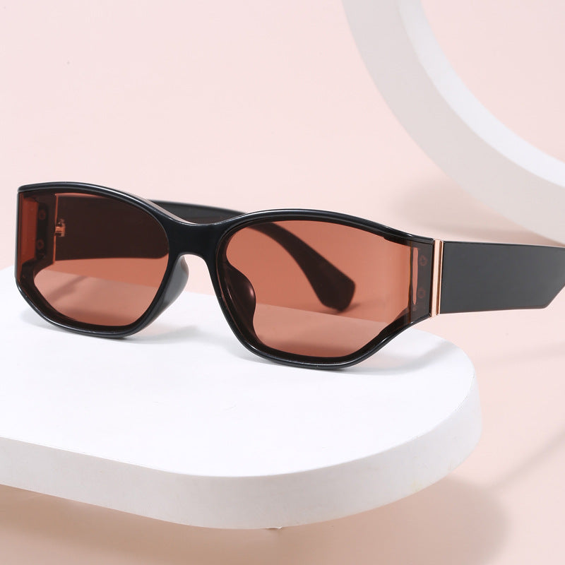 Damen moderne Sonnenbrille mit sportlichem Design Brehn