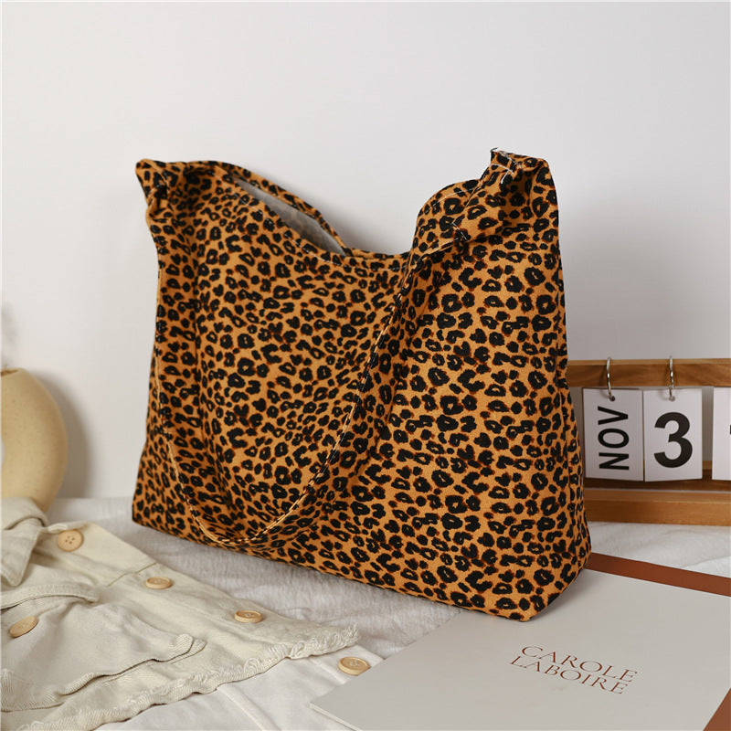 Trendige Tierdruck-Handtasche