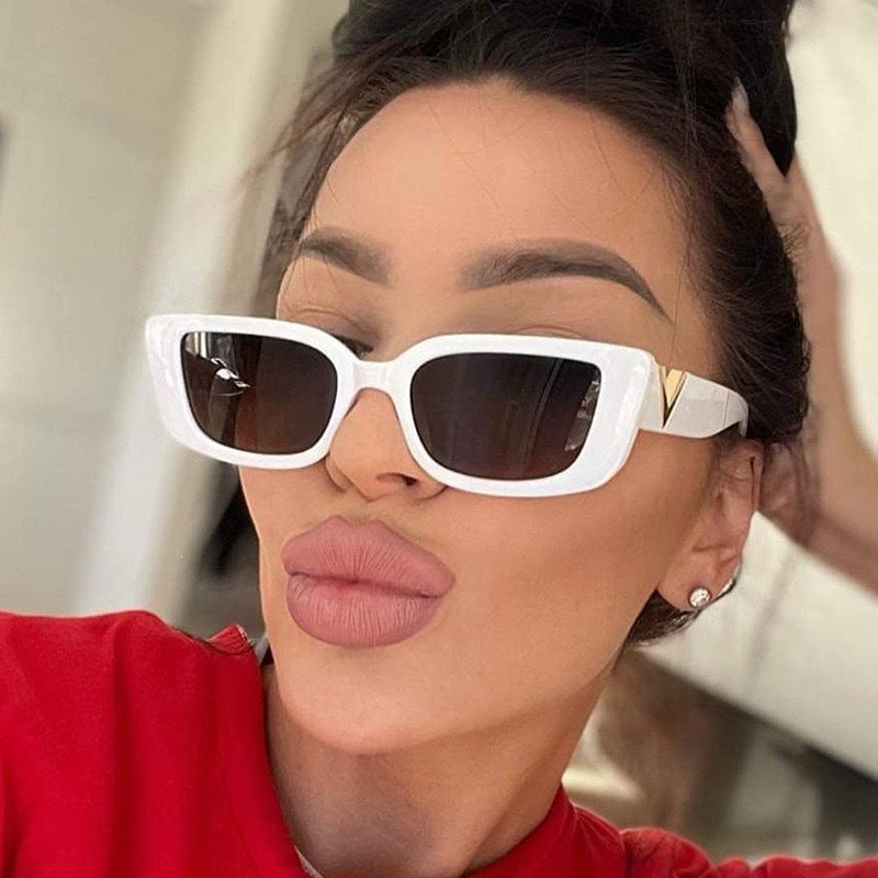 Retro-inspirierte geometrische Rahmen-Sonnenbrille Brehn