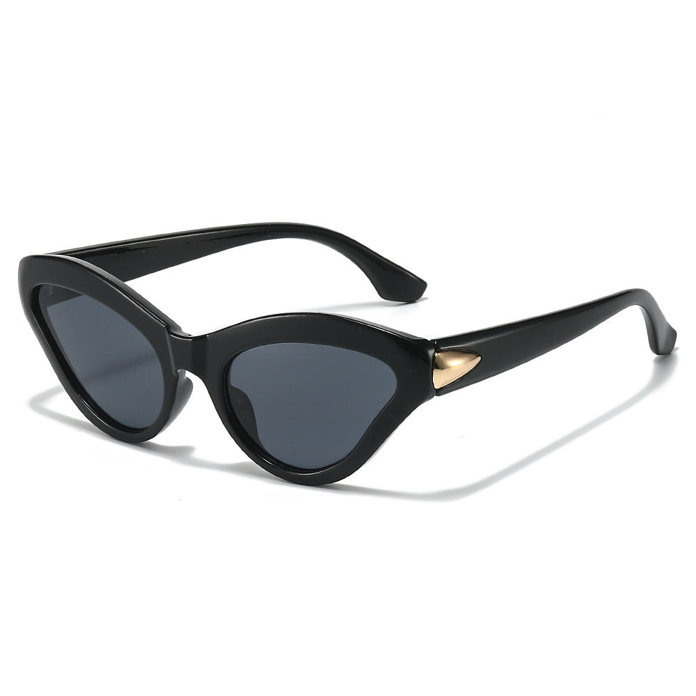 Vintage Cat-Eye Sonnenbrille mit luxuriösen Details Brehn
