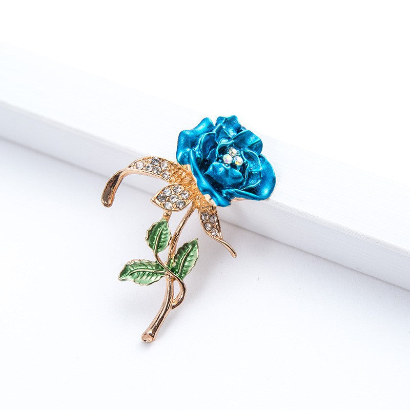 Eleganter Blumenschmuck mit Kristallen Brehn