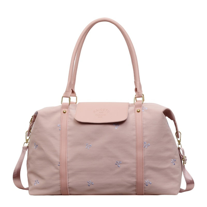 Stylische bestickte Reisetasche