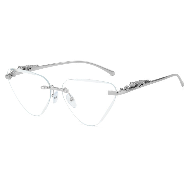Damen Designer-Sonnenbrille mit kreativem, dreieckigem Rahmen und elegante goldene Akzente Brehn
