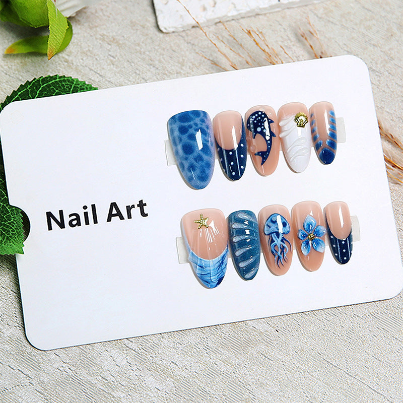 Kunstvolle 3D Nagelspitzen mit maritimen Motiven Brehn