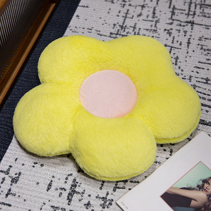 Gepolstertes Sitzkissen in Blumenform mit Kunstleder‑Mittelstück und flauschiger Randpolsterung