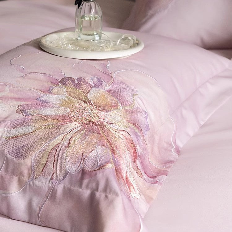 Seidiger Satin-Hortensien-Print Bettbezug-Set mit umkehrbarem Rücken und dekorativen Kissenbezügen