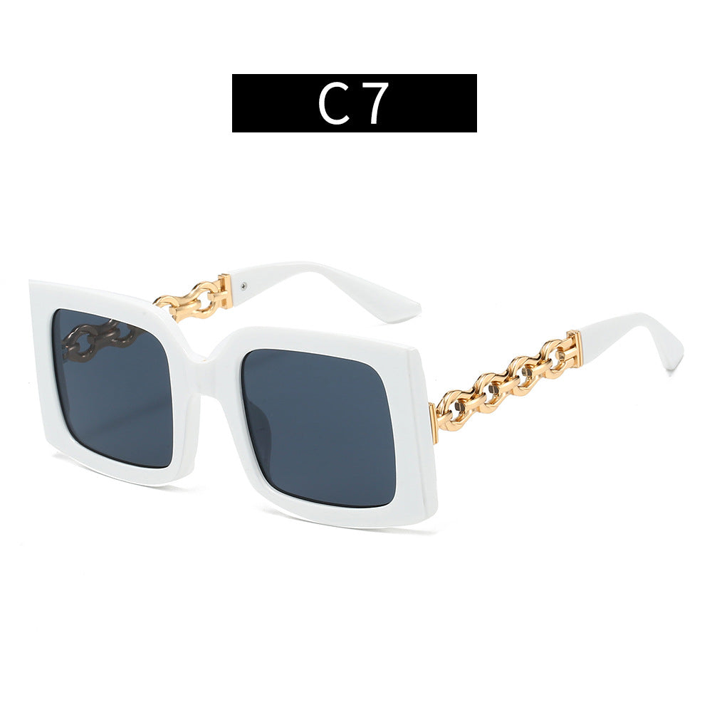 Damen elegante Sonnenbrille mit luxuriösen Kettendetails Brehn