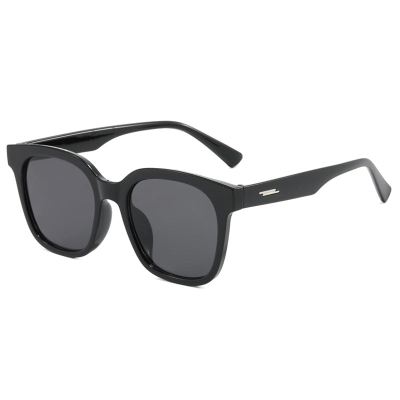 Damen Sonnenbrille mit modernem, eckigem Kunststoffrahmen Brehn