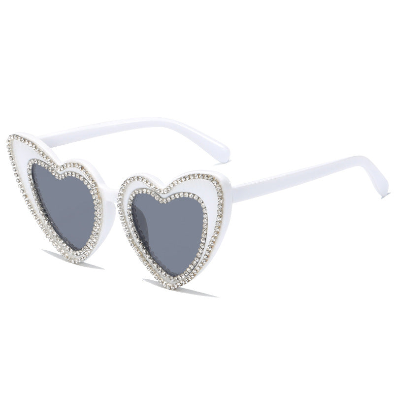 Damen Herzförmige Sonnenbrille mit Glitzerakzenten Brehn