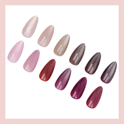 Kunstnagelset mit schimmernden Designs Brehn