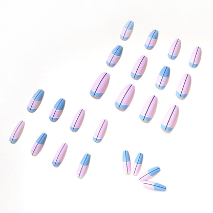 Trendige Stiletto-Nägel mit geometrischem Design Brehn