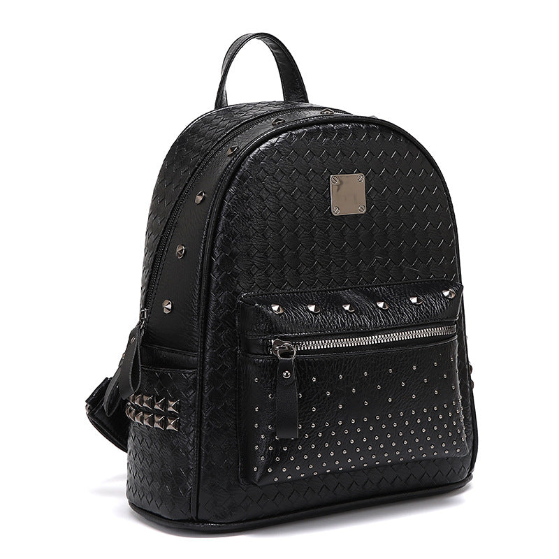 Nieten-Leder-Rucksack Brehn