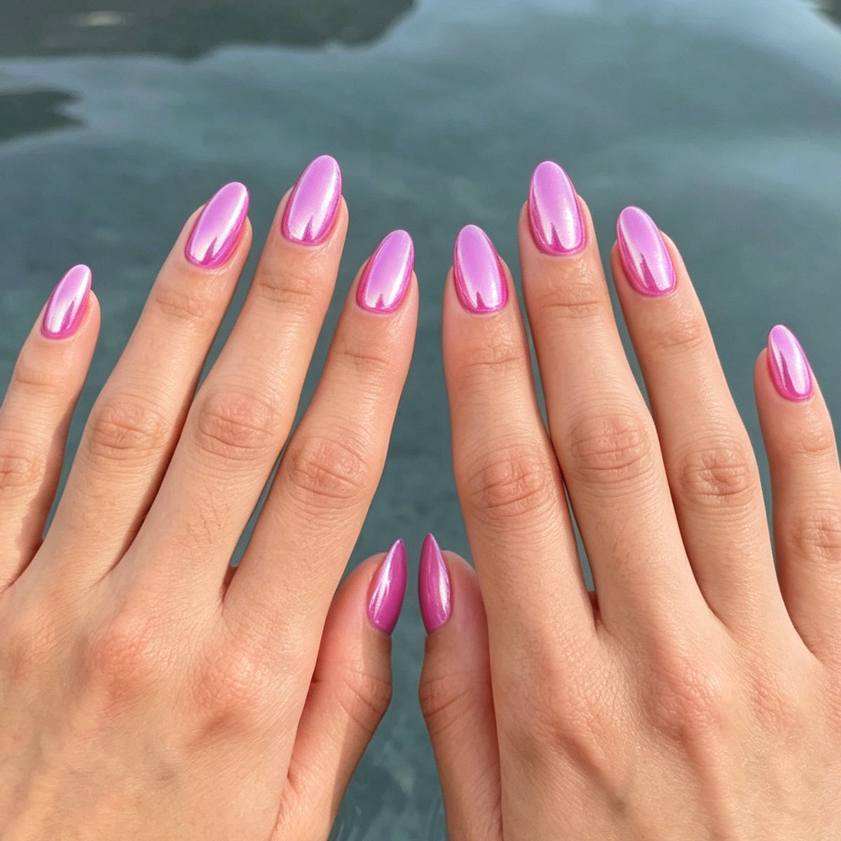 Glänzende Stiletto-Nagelverzierungen Brehn