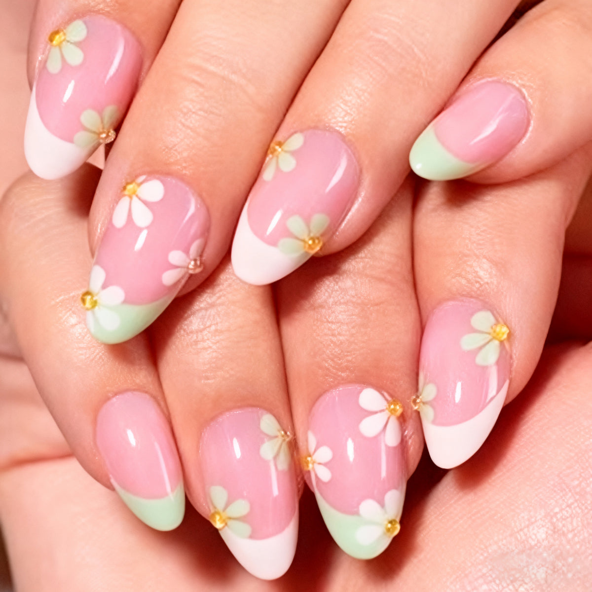 Künstlerisches, mit Blumen verziertes Press-On Nagelset Brehn