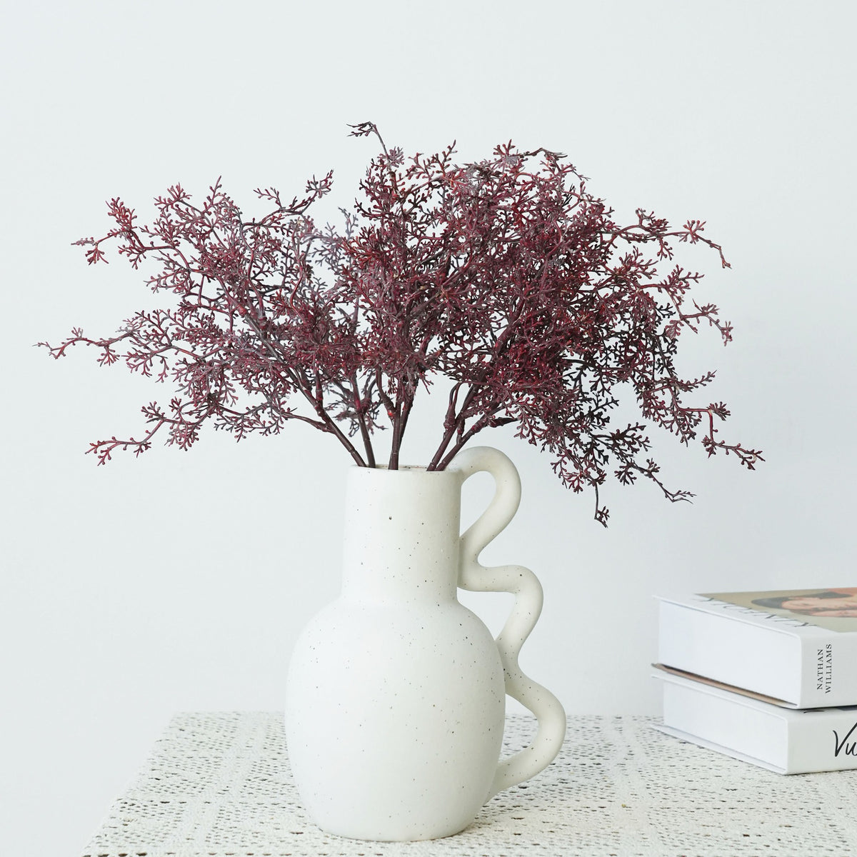 Dekorative lebensechte botanische Stängel