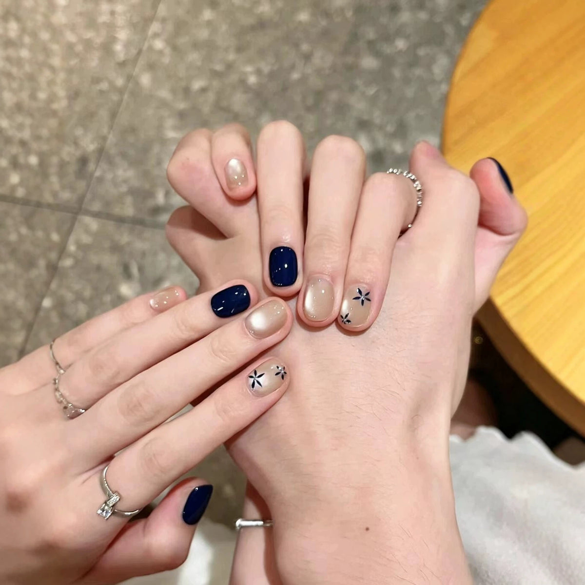Künstlerisches Nagelkunstset