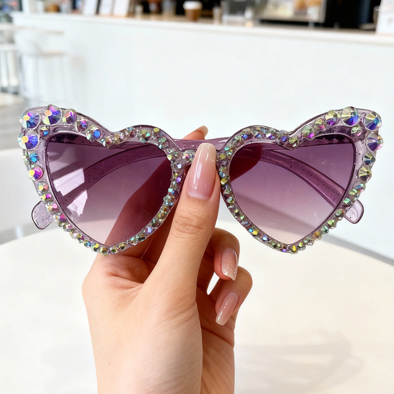 Rhinestone Herzförmige Sonnenbrille Brehn