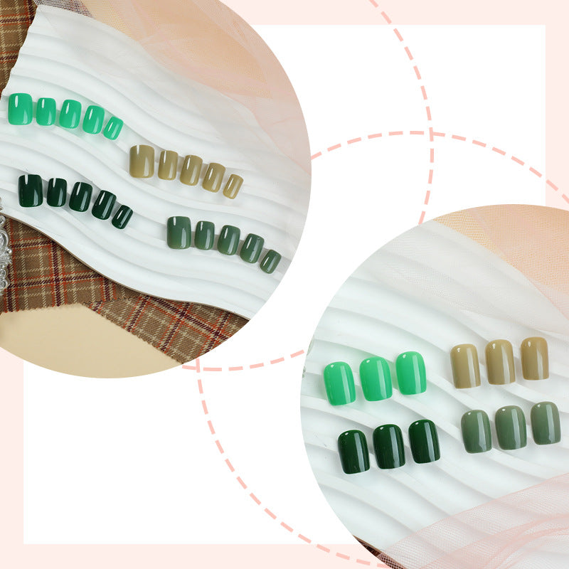 Elegantes Press-On Nagelset mit natürlichem Glanzfinish Brehn