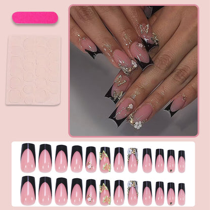 Kreatives Kunstnagelset mit romantischen Blumenmotiven und glamourösen Akzenten Brehn
