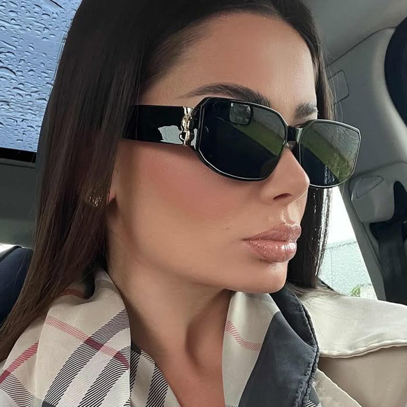 Damen modische Sonnenbrille mit eckigem Design und luxuriösen Details Brehn