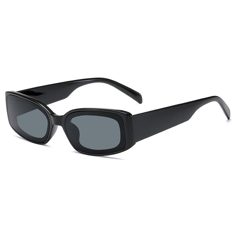 Damen stilvolle Sonnenbrille mit quadratischen Gläsern und transparentem Rahmen Brehn