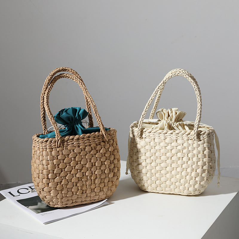 Handgefertigte Mini-Korbhandtasche mit Stilvollem Flechtmuster Brehn